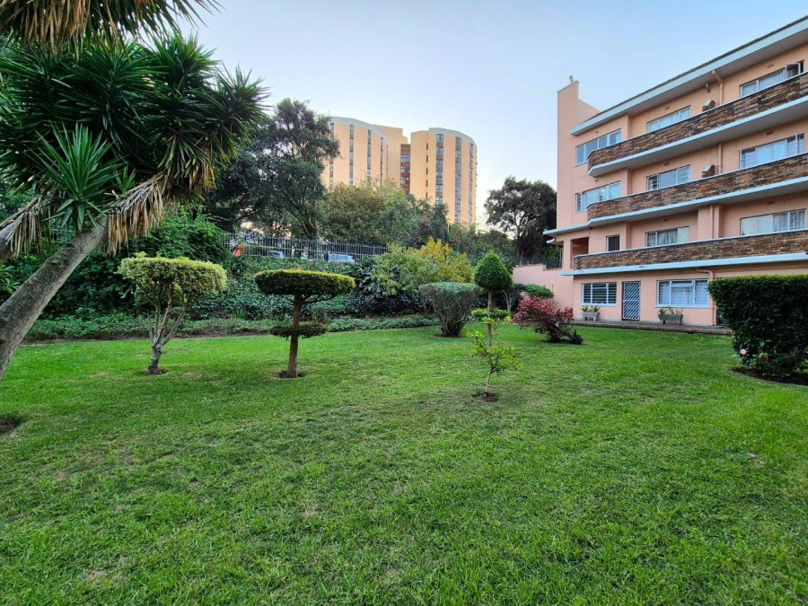 2 Bedroom Property for Sale in Rosebank Western Cape